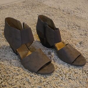 Natural Soul Gray Heeled Boots for Women